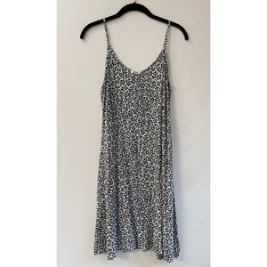 Brandy Melville floral print dress